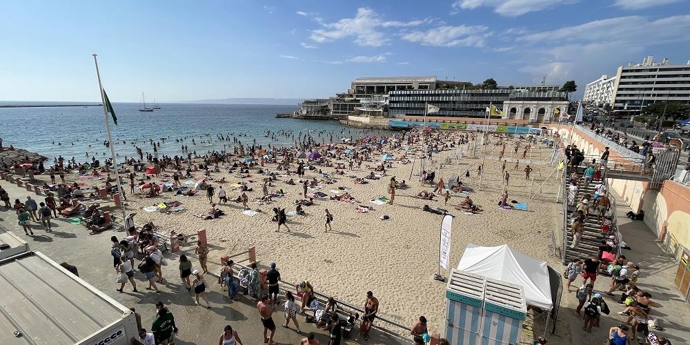 MICROBEACH : des recherches interdisciplinaires sur un socio-écosystème plage urbaine menées par l’université de Toulon